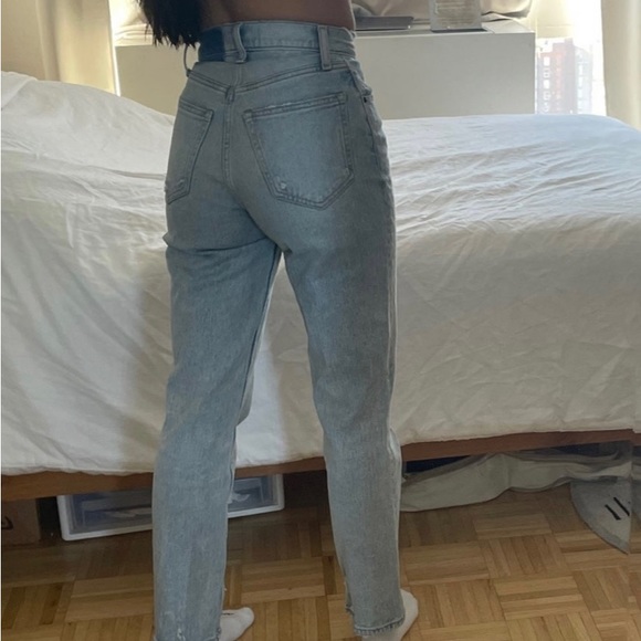 Abercrombie Curve Love 90s Ultra High Rise Jeans - Picture 4 of 5